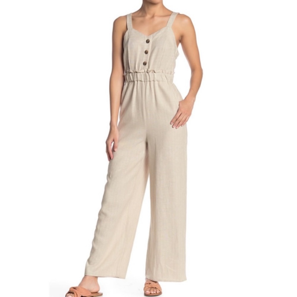 Romeo + Juliet Couture Jumpsuit 🌹